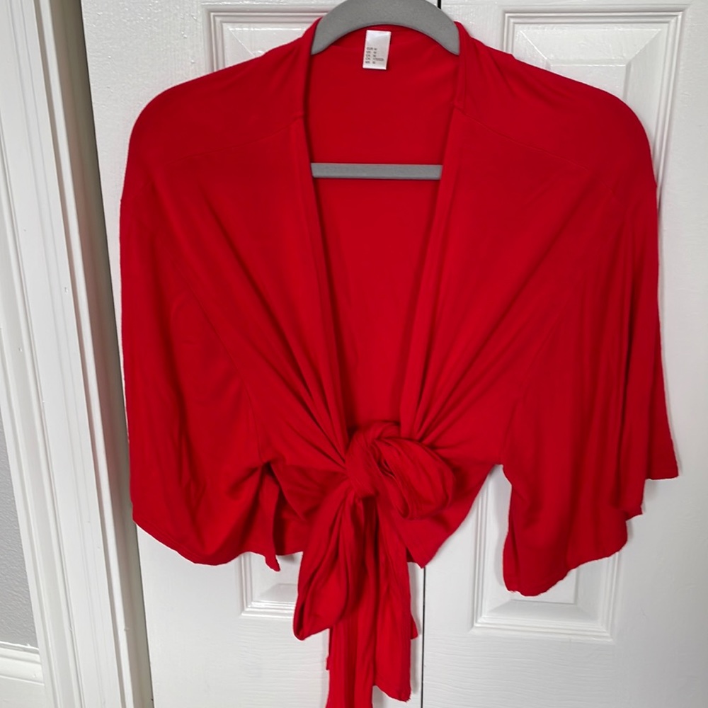 Womens cropped top w tie
